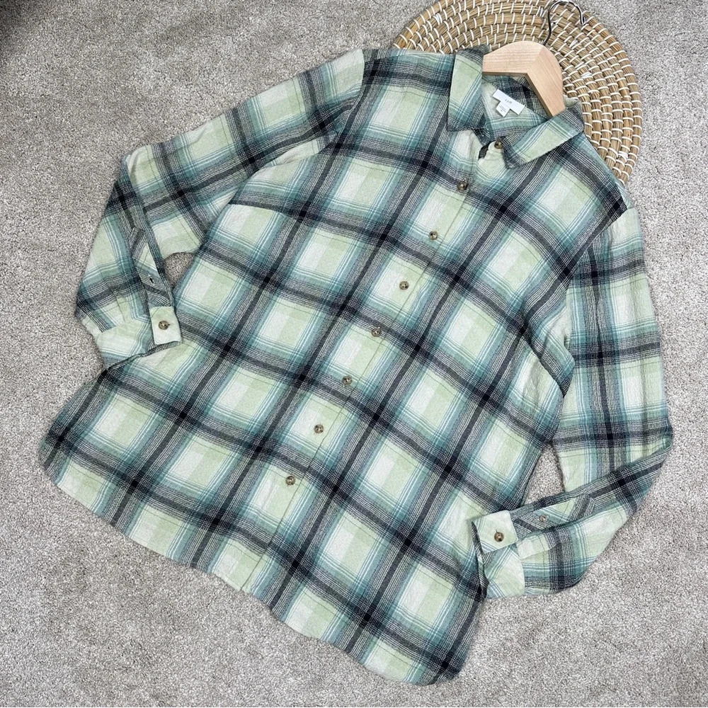J. Jill Plaid Longsleeve Button Down Shirt Tunic Top in Green Size M